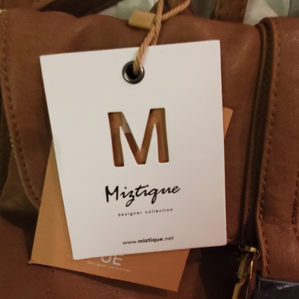 Miztique Vegan Leather Women's Bsckpack Purse New With Tags - Picture 11 of 11
